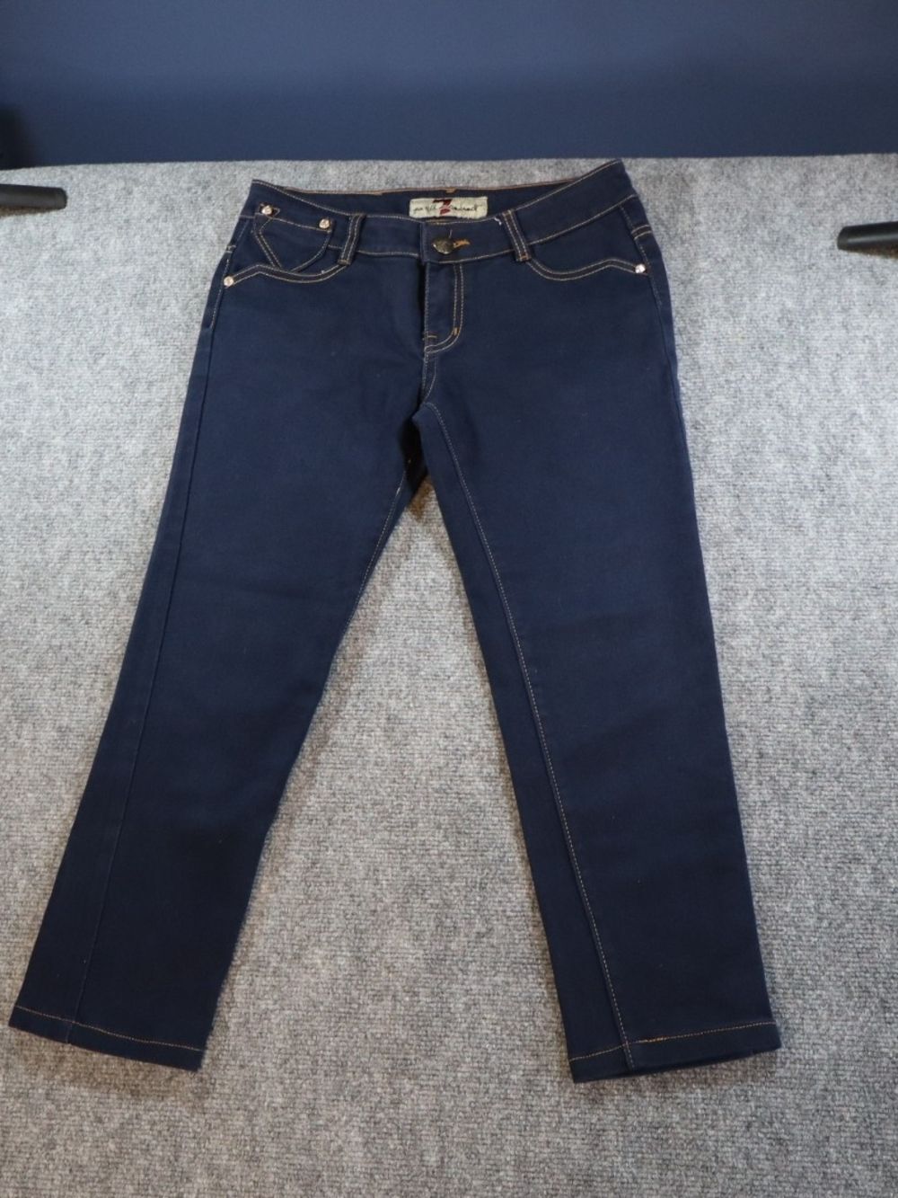 7 For All Mankind Navy Cropped Skinny Jeans Womens 29 Stretch Denim